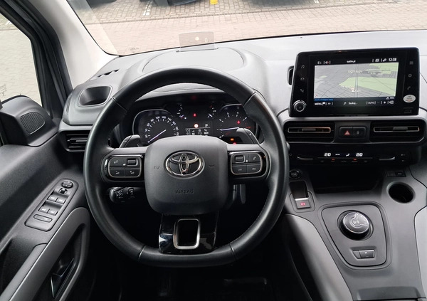 Toyota Proace City Verso cena 89900 przebieg: 147200, rok produkcji 2020 z Chociwel małe 37